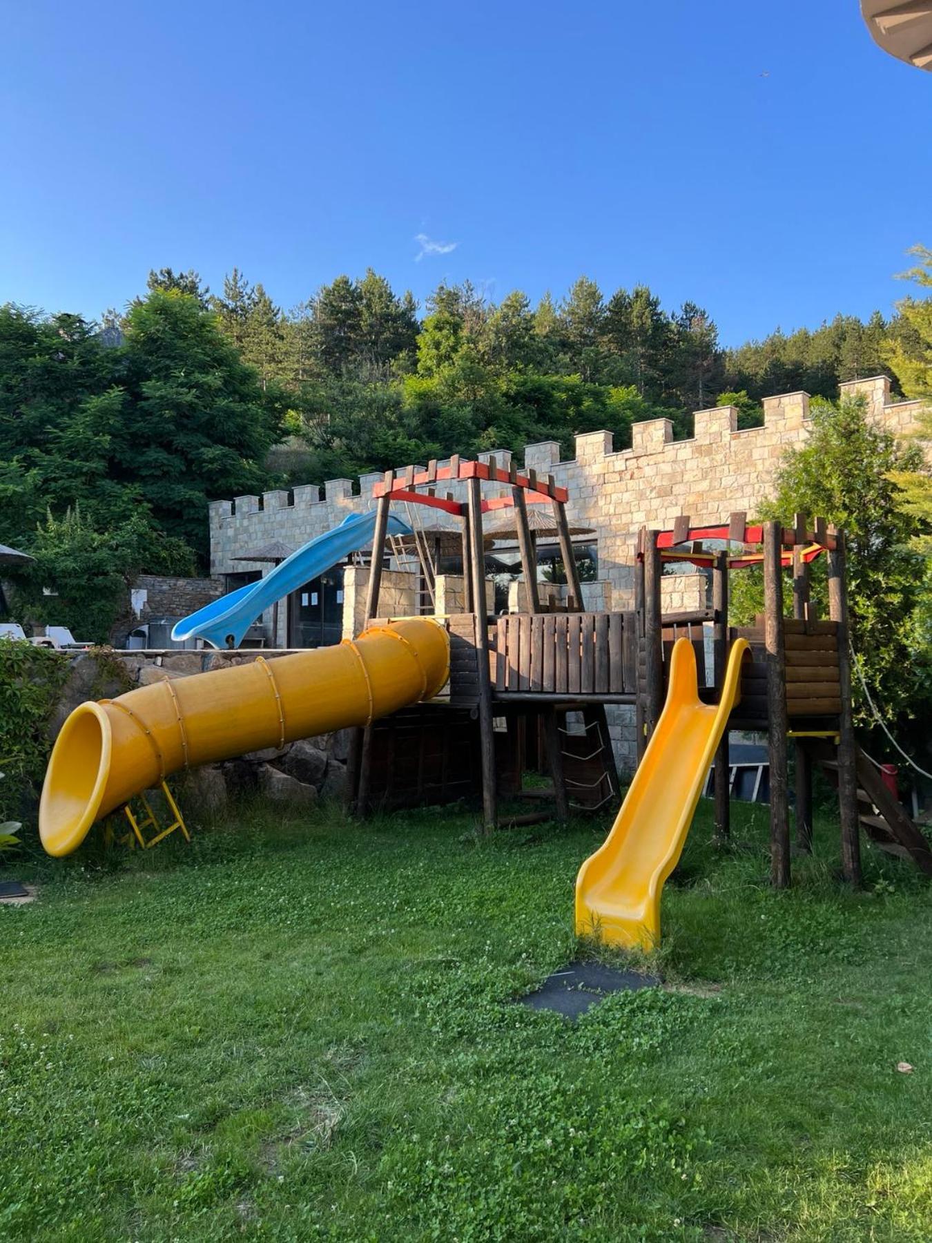 Bed and Breakfast Royal Valentina Castle Ognyanovo  Esterno foto