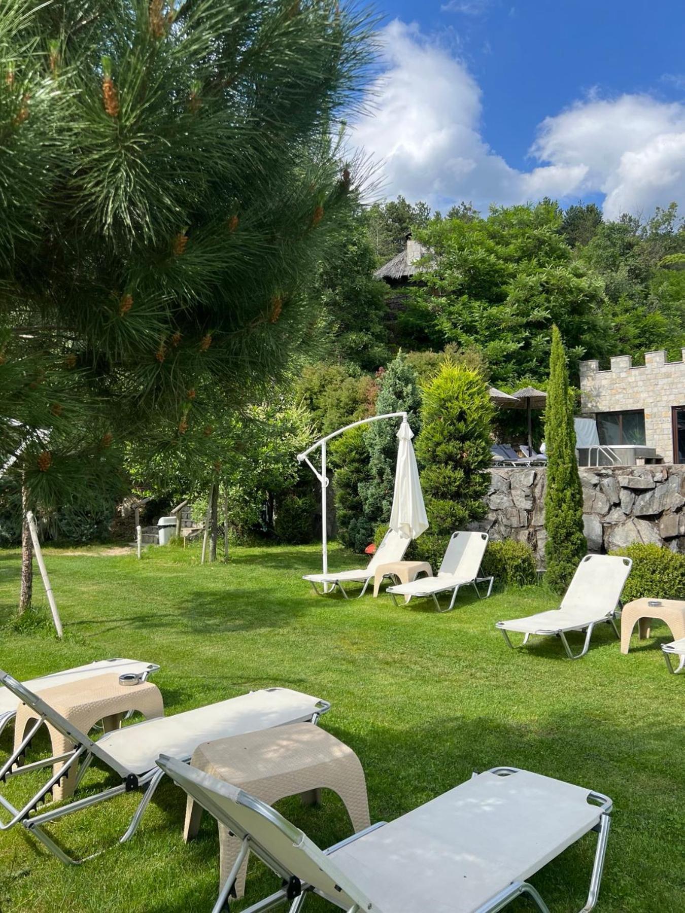 Bed and Breakfast Royal Valentina Castle Ognyanovo  Esterno foto