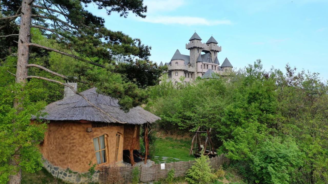 Bed and Breakfast Royal Valentina Castle Ognyanovo  Esterno foto